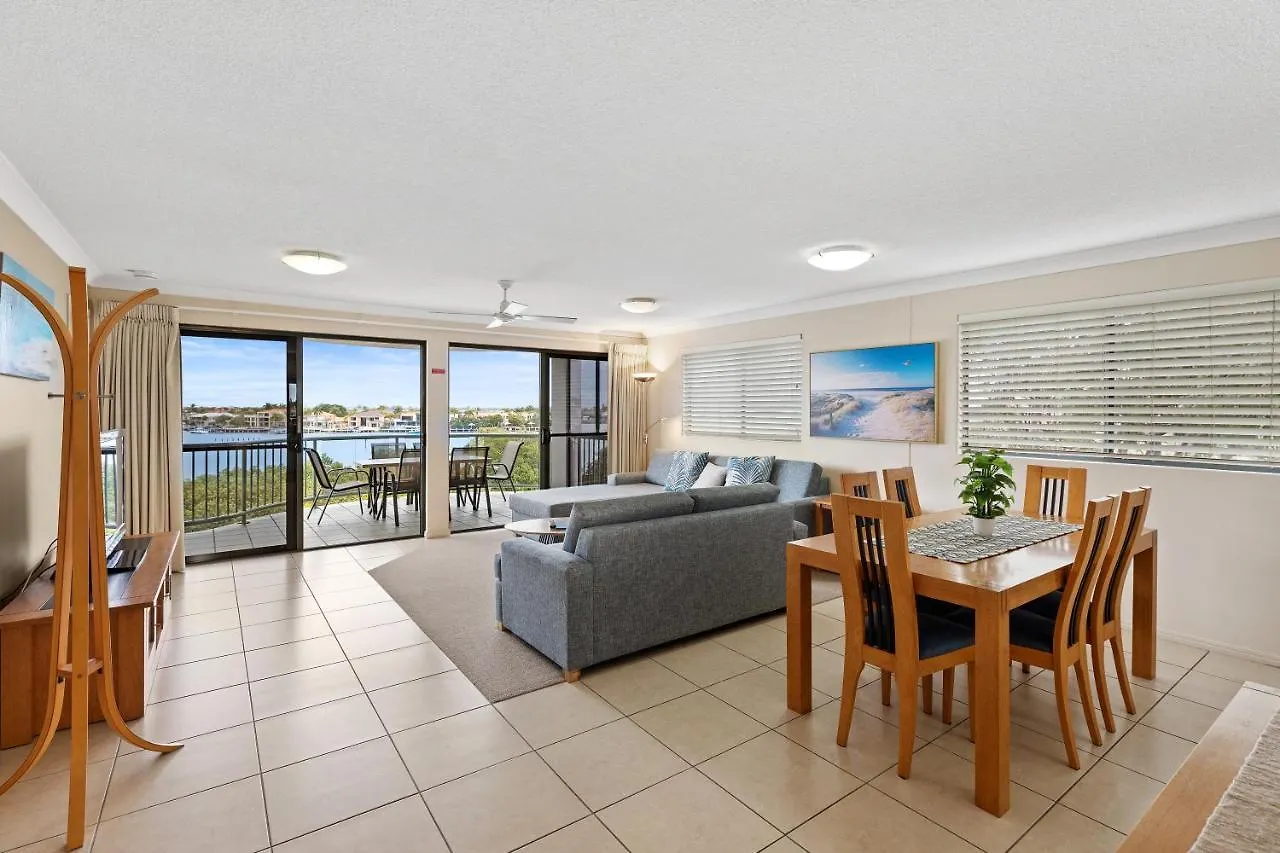 Riverdance Apartments Mooloolaba 4*,